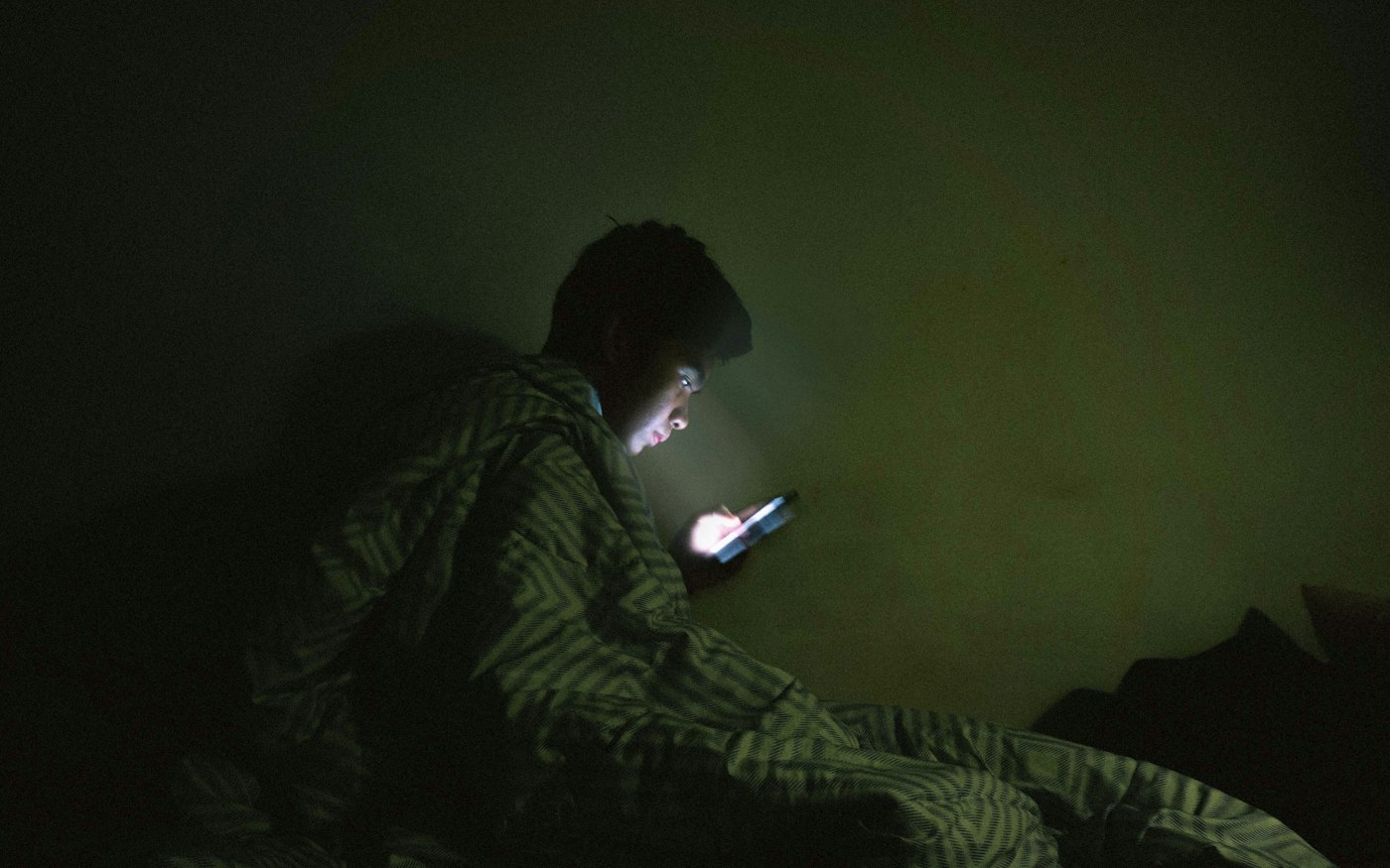 Over three hours a day on social media doubles a teenager's risk of depression and anxiety symptoms